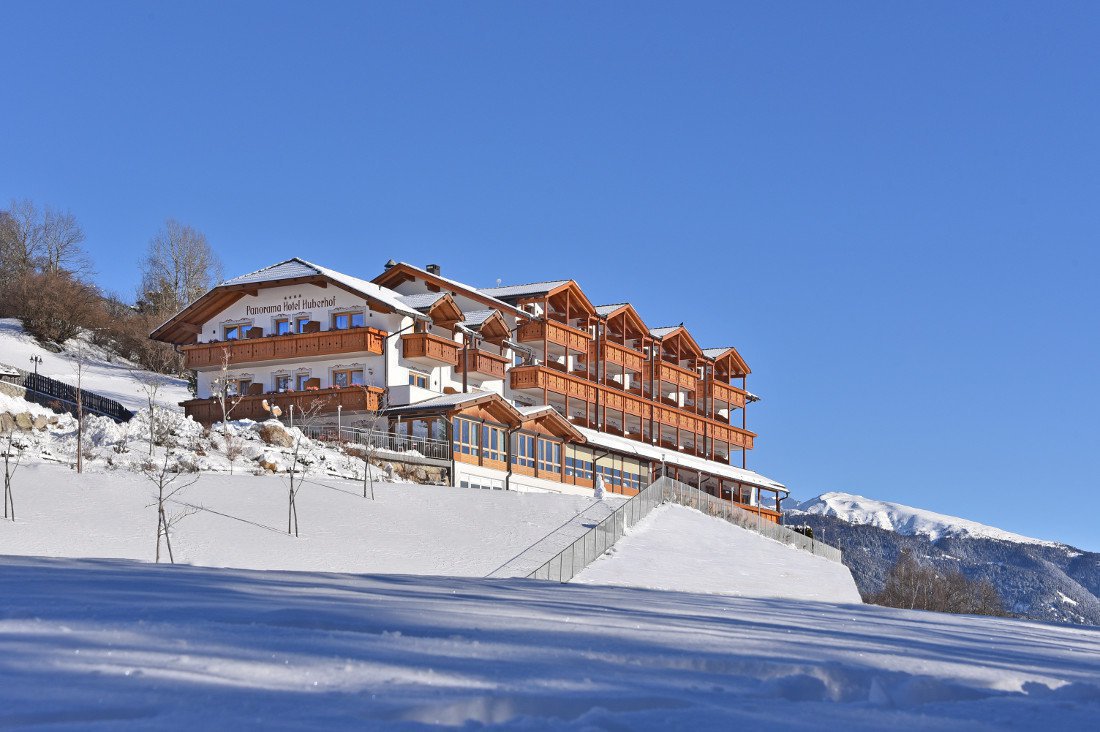 panoramahotel-huberhof-meransen-winter-02
